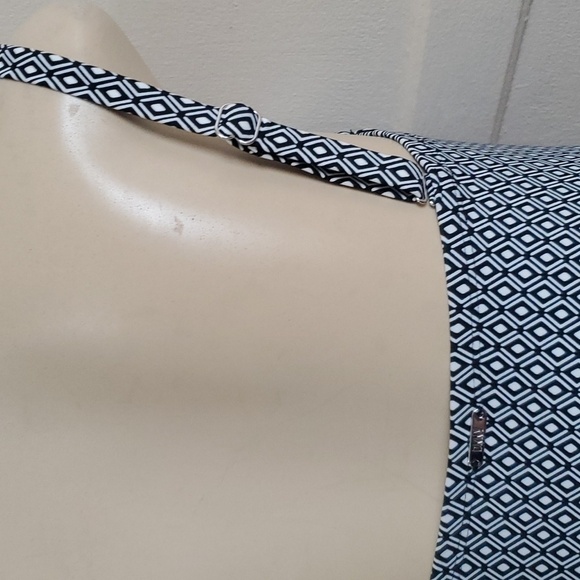 NWT DKNY Black and White swim 4-Way Stretch Fabric Size L - Picture 7 of 9